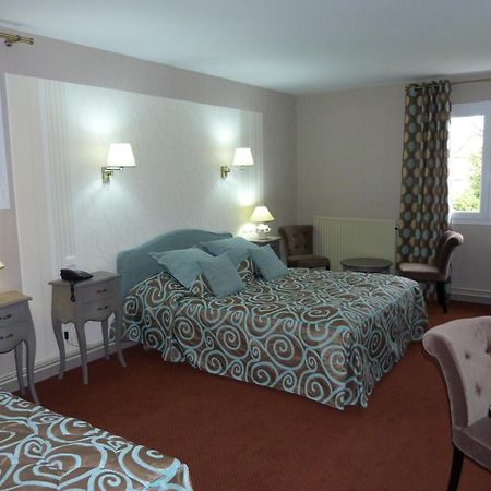 Hotel Le Gue Du Holme Saint-Quentin-sur-le-Homme ภายนอก รูปภาพ