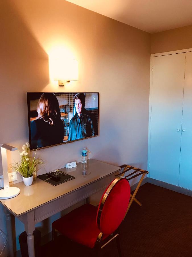 Hotel Le Gue Du Holme Saint-Quentin-sur-le-Homme ภายนอก รูปภาพ