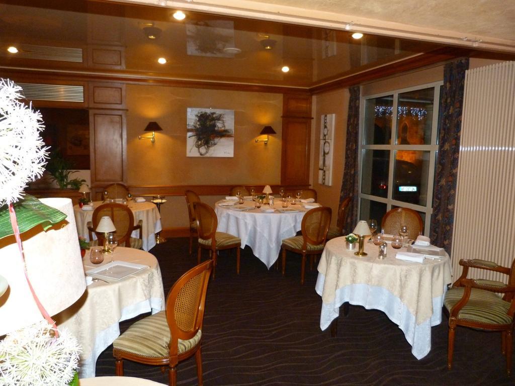 Hotel Le Gue Du Holme Saint-Quentin-sur-le-Homme ภายนอก รูปภาพ