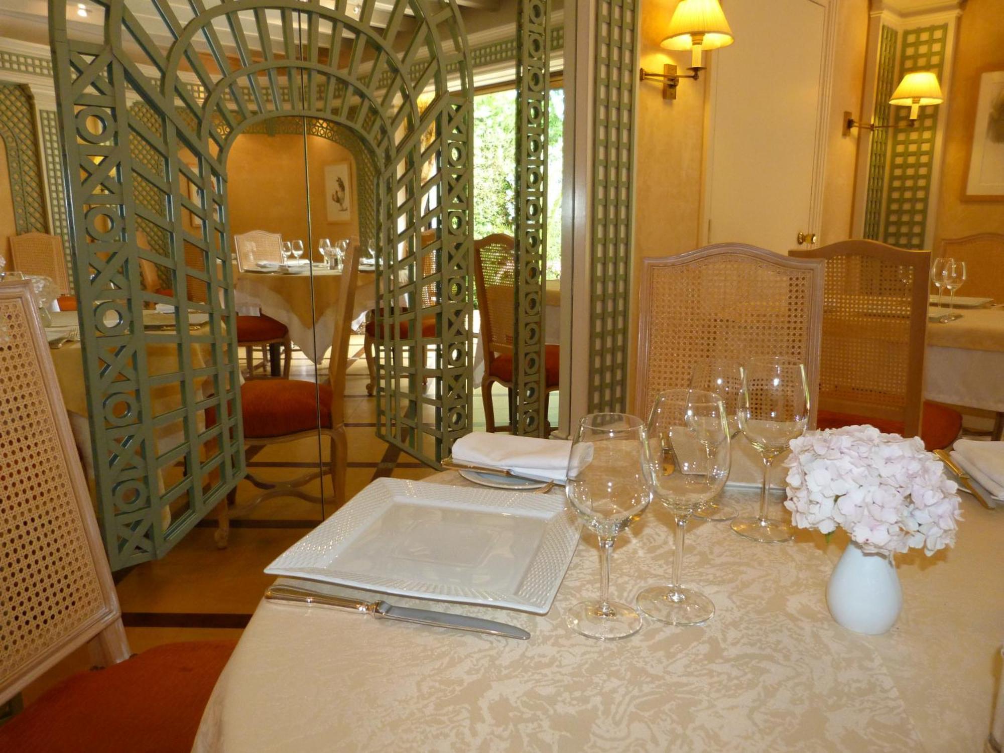 Hotel Le Gue Du Holme Saint-Quentin-sur-le-Homme ภายนอก รูปภาพ