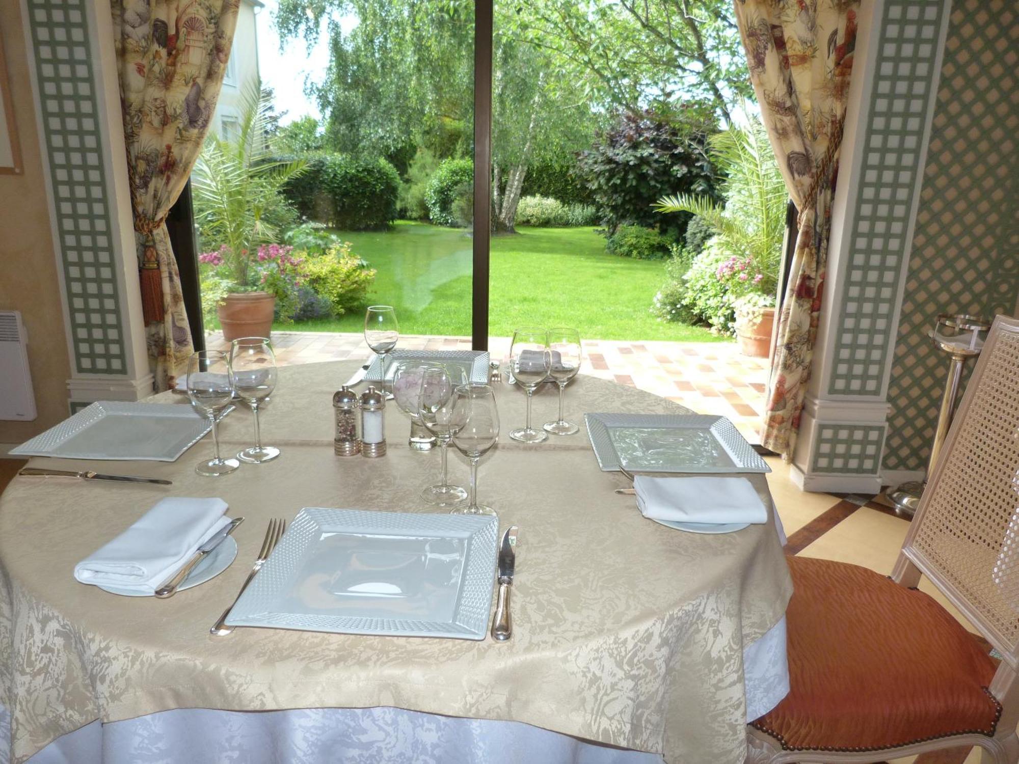 Hotel Le Gue Du Holme Saint-Quentin-sur-le-Homme ภายนอก รูปภาพ