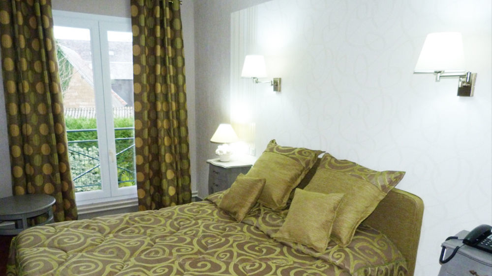 Hotel Le Gue Du Holme Saint-Quentin-sur-le-Homme ภายนอก รูปภาพ