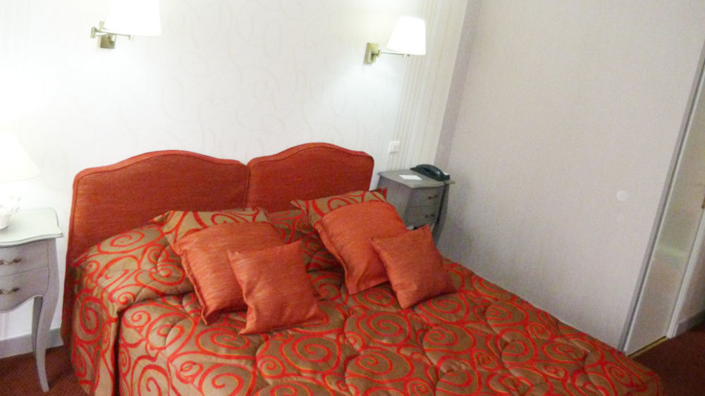 Hotel Le Gue Du Holme Saint-Quentin-sur-le-Homme ภายนอก รูปภาพ