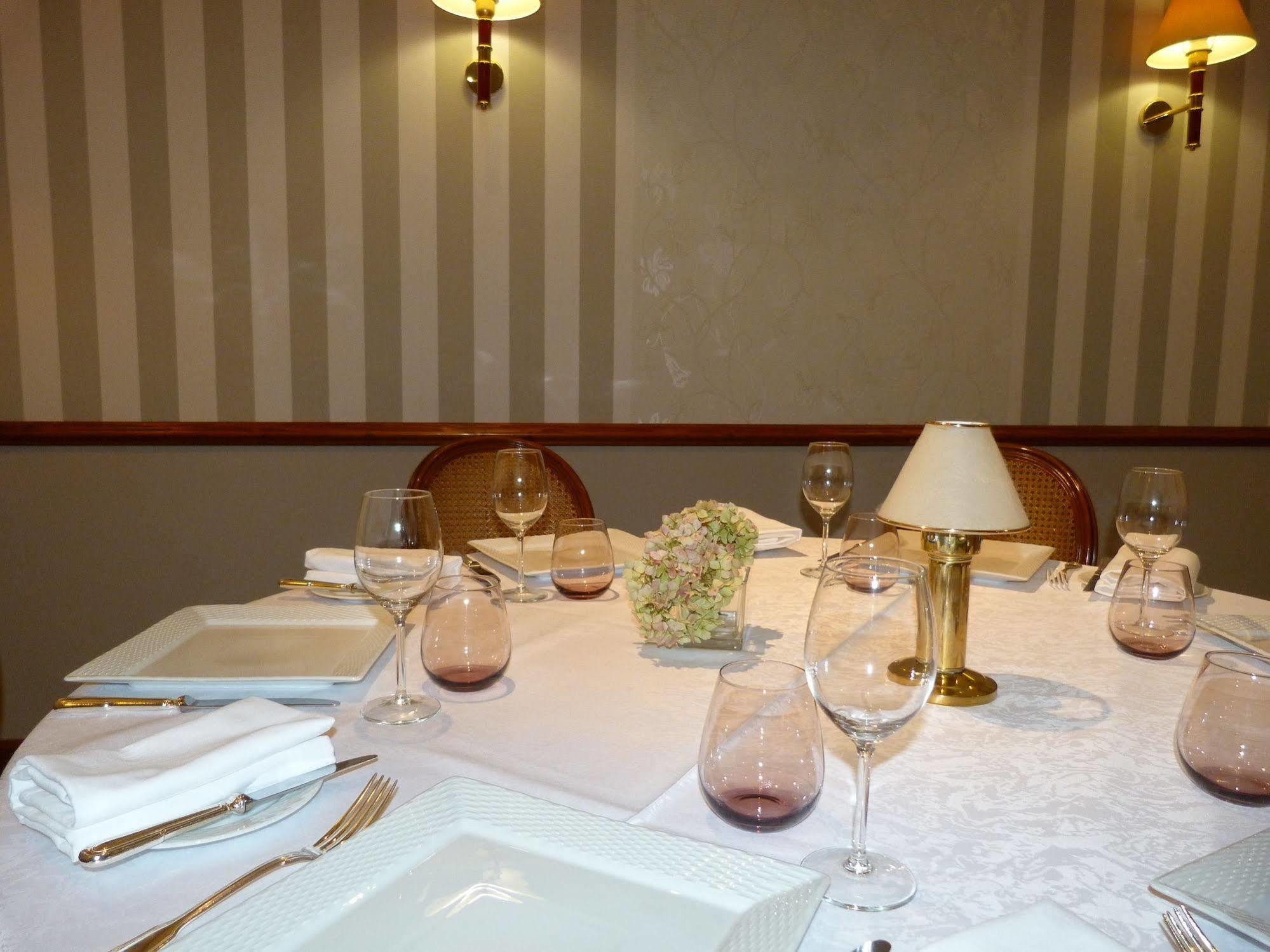 Hotel Le Gue Du Holme Saint-Quentin-sur-le-Homme ภายนอก รูปภาพ