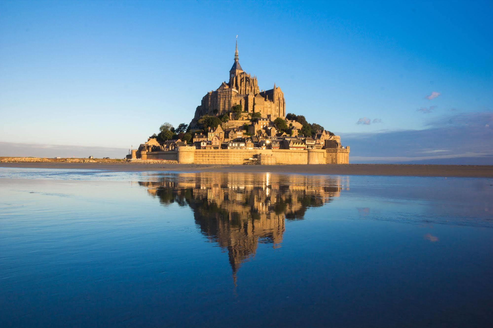 Hotel Le Gue Du Holme Saint-Quentin-sur-le-Homme ภายนอก รูปภาพ