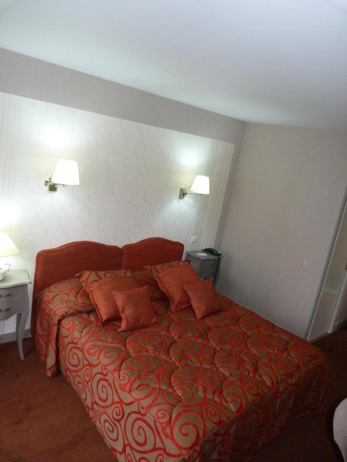 Hotel Le Gue Du Holme Saint-Quentin-sur-le-Homme ห้อง รูปภาพ